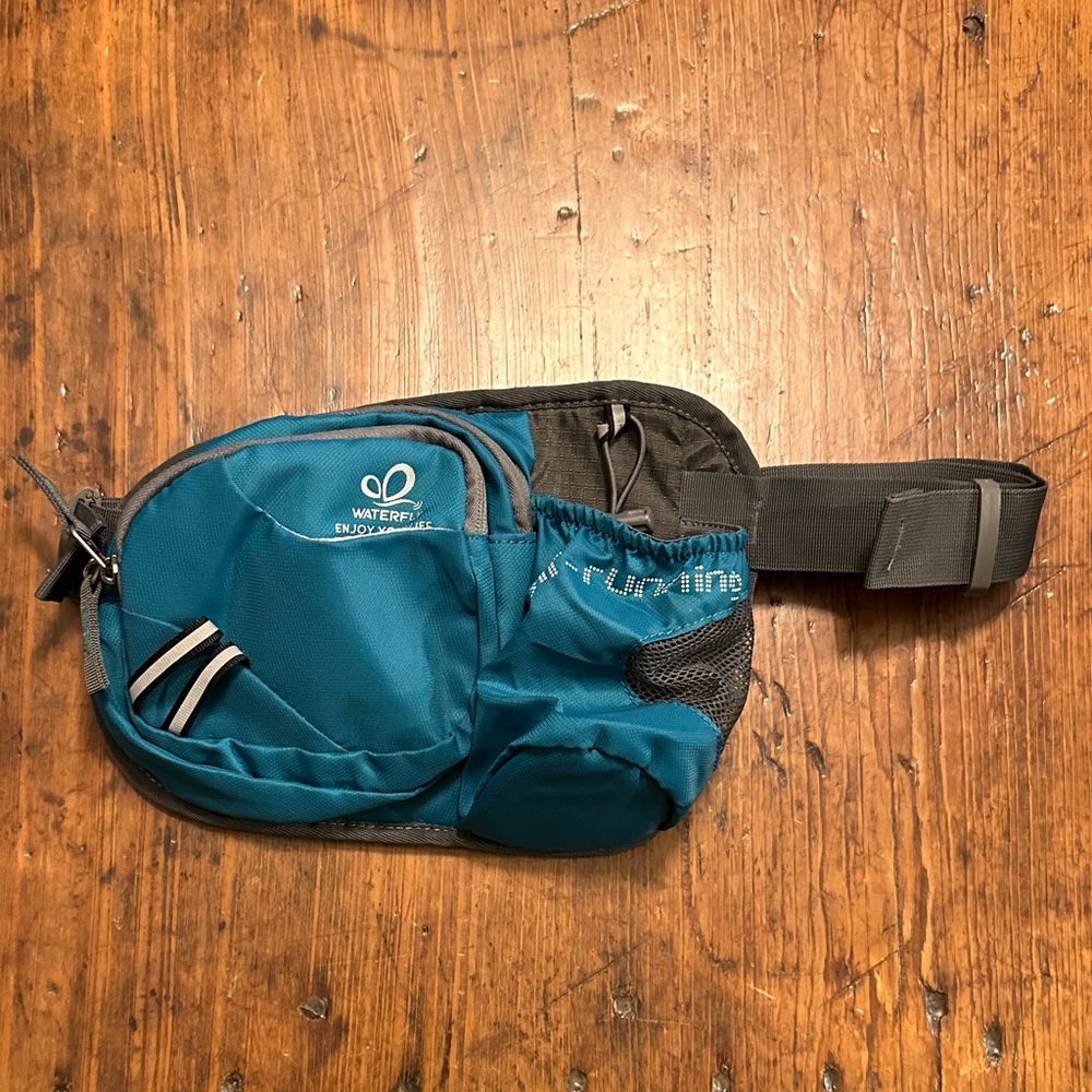 Waterfly Teal Air-running Belt Bag